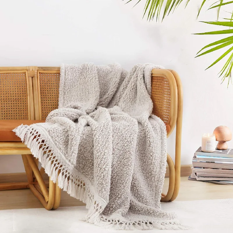 Ultra Soft Cozy Sherpa Throw Blanket, Light Weight Warm Decorative Throw Blanket With Tassel, 2 Tones Ombre Light Brown Pattern Reversible Boho Style Blanket For Sofa, Couch, Bedroom,Travel, 50”X60”