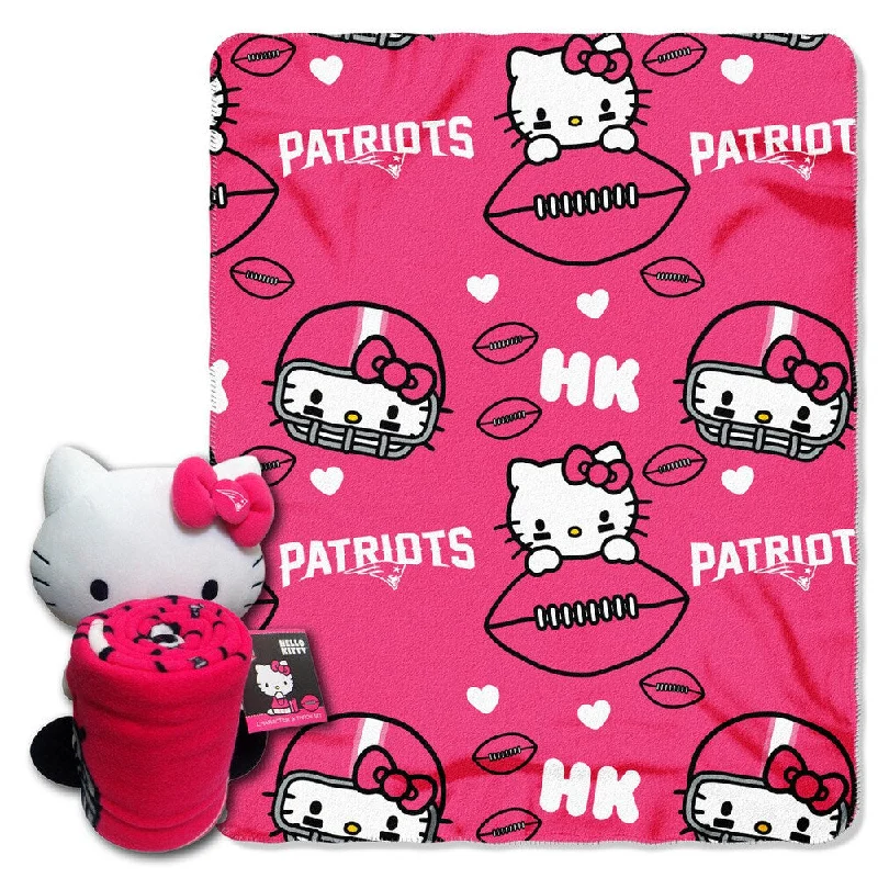 The Northwest Company COK New England Patriots Hello Kitty with Throw