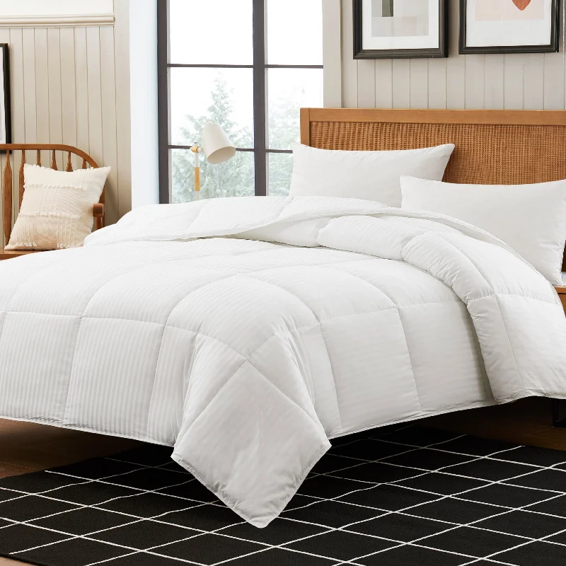 Eddie Bauer® Lightweight PrimaLoft® Down Alternative Comforter (Hypoallergenic) - Oversized