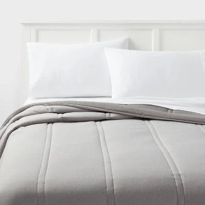 New - Full/Queen Lofty Microfiber Comforter Dark Gray Heather - Room Essentials