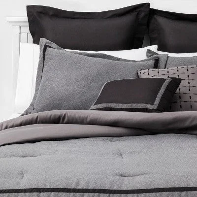 New - King 8pc Sanford Hotel Comforter Set Gray/Black - Threshold