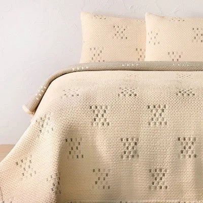 Open Box - Full/Queen Gauze Matelasse Quilt and Sham Set Ivory - Opalhouse designed with Jungalow