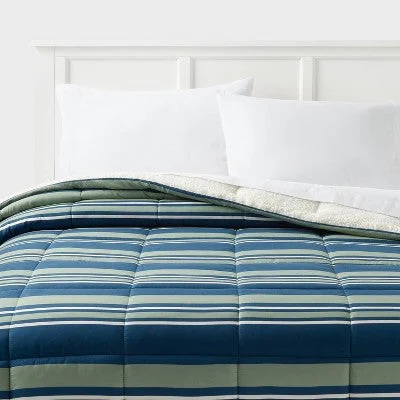 Open Box - Twin/Twin Extra Long Faux Shearling Microfiber Reversible Comforter Navy/Green Plaid - Room Essentials: Stripe Pattern, Year-Round Use