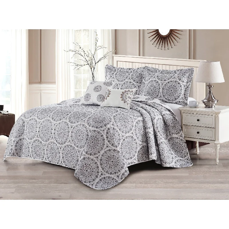 Serenta Medallion 5-piece Reversible Quilt Comforter Set