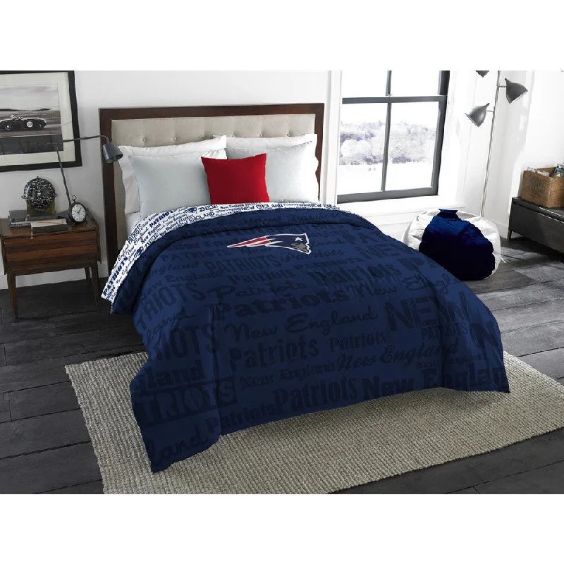 The Northwest Company Official NFL New England Patriots Anthem Full Comforter